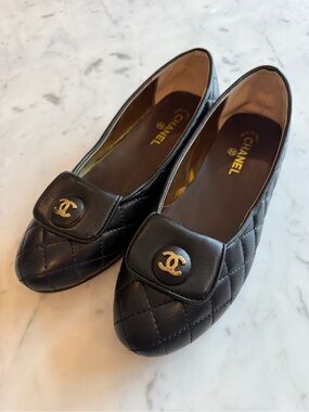NotChanel Quilted Leather CC Logo Ballet Flats in Black Size 49
